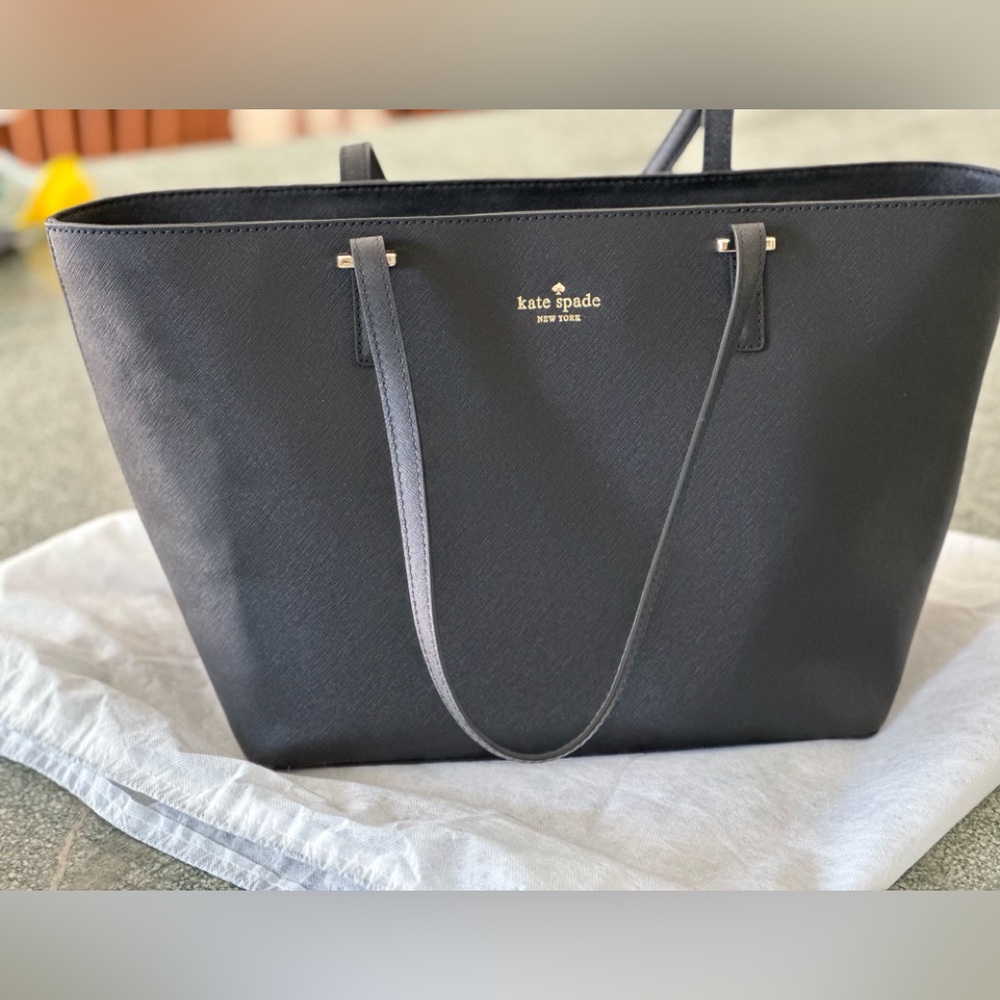 Kate Spade Cedar Street Small Harmony Tote